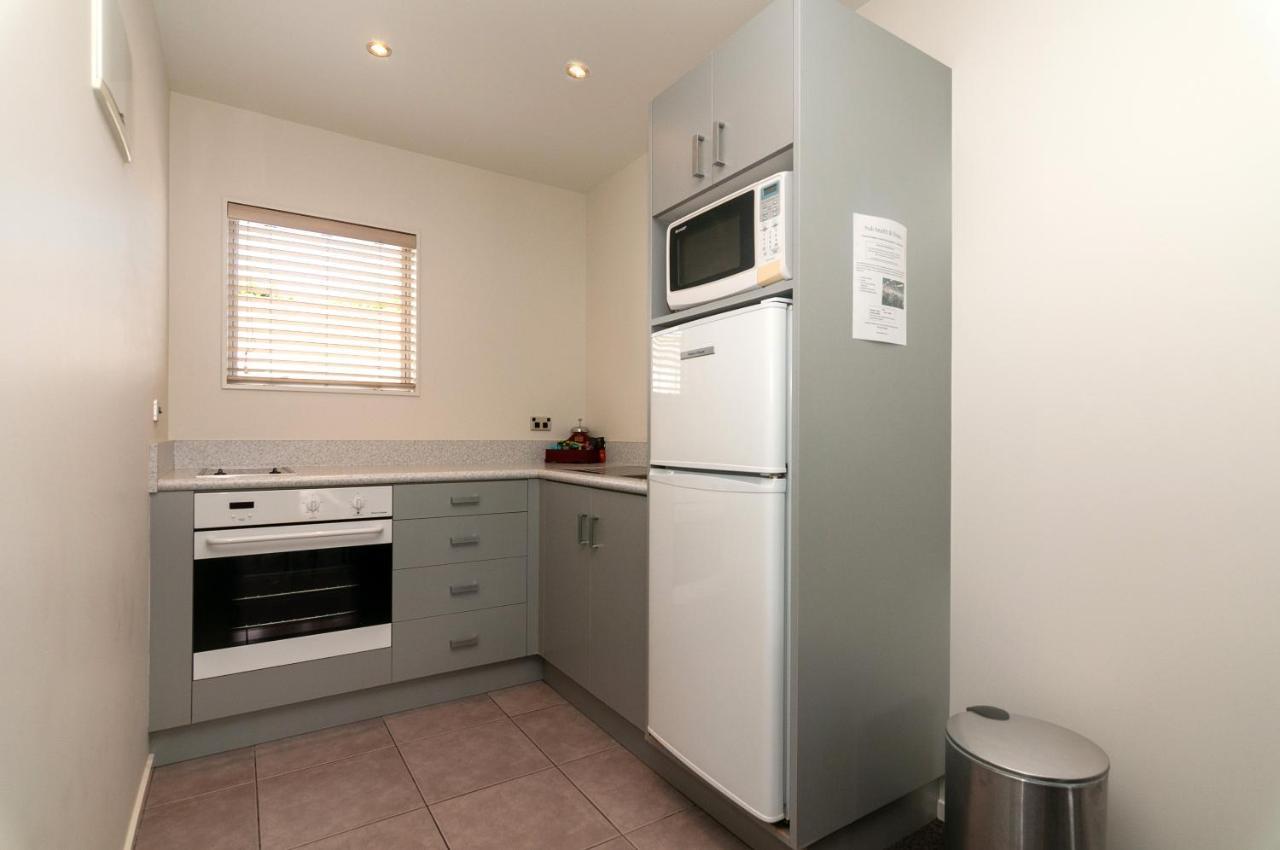 The Park Motel Hawera Esterno foto